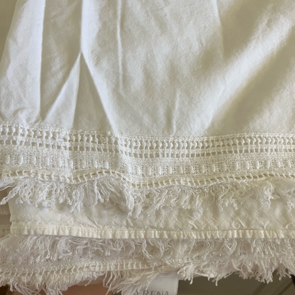 Serena & Lily White King Fitted and Flat Sheet - Picture 3 of 8